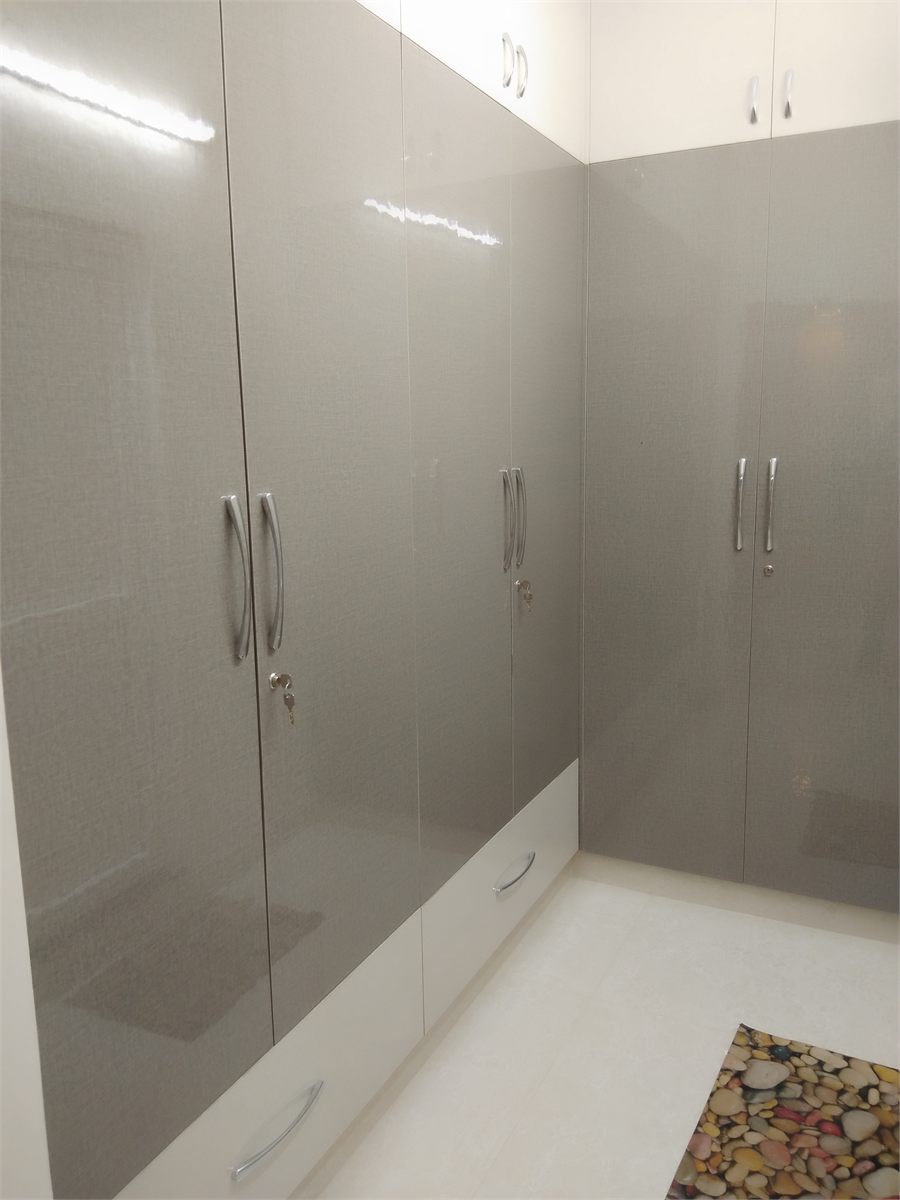 Made-to-measure wardrobe by Olivel Designs